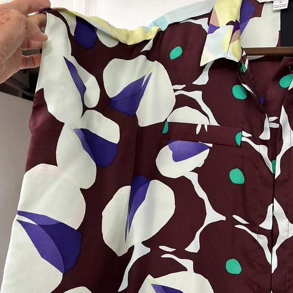 NWOT Diane von Furstenberg silk top. Size M - Picture 16 of 16